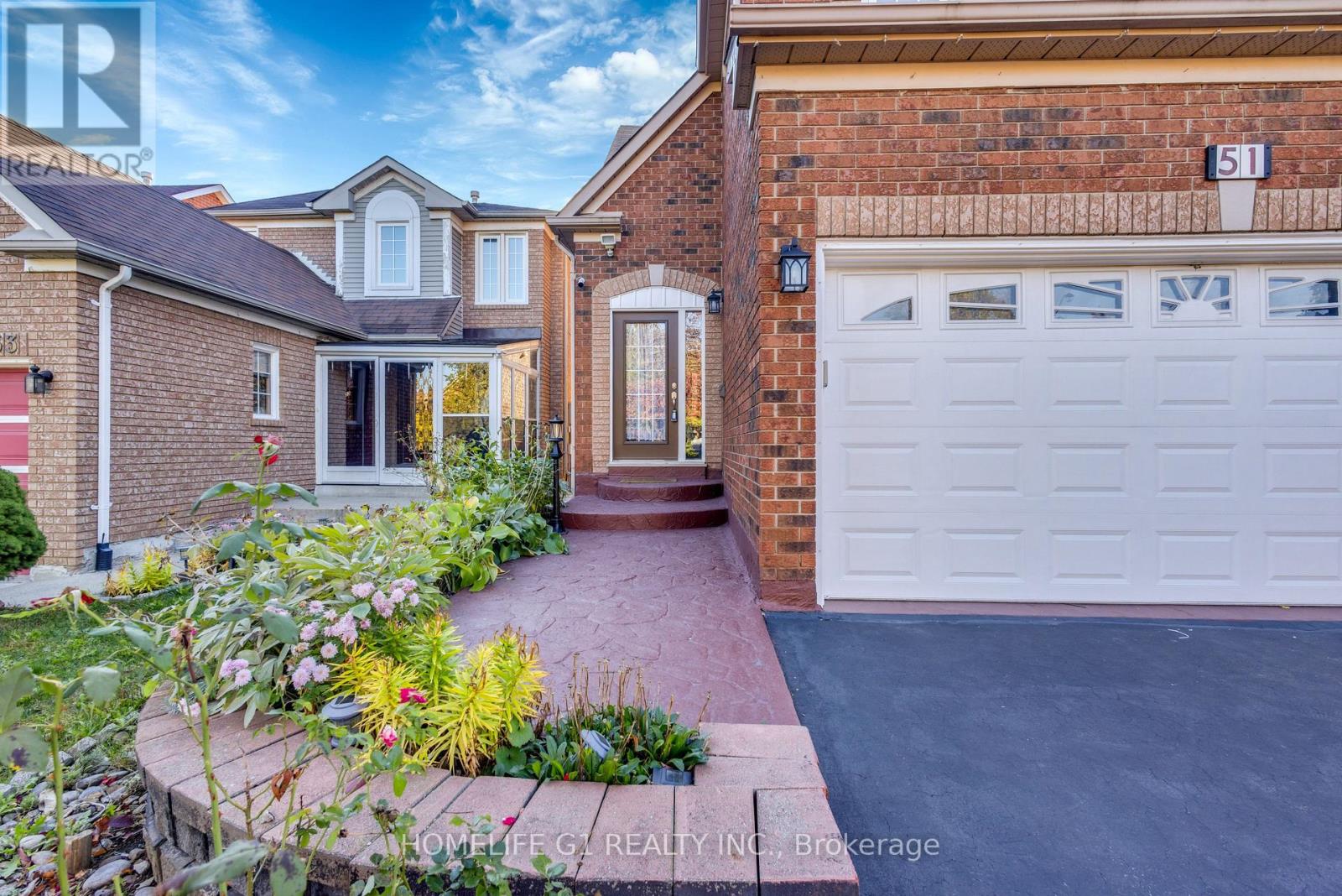 51 Rocky Mountain Crescent, Brampton, Ontario  L6R 1E7 - Photo 6 - W12469670