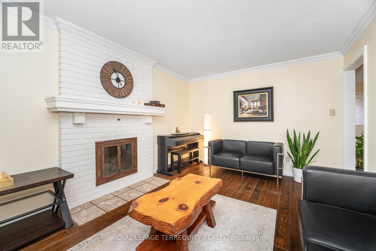 4085 Wheelwright Crescent, Mississauga, Ontario  L5L 2X3 - Photo 13 - W12469673