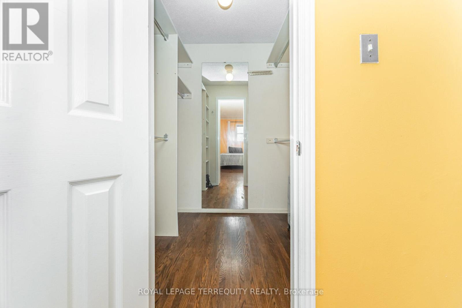 4085 Wheelwright Crescent, Mississauga, Ontario  L5L 2X3 - Photo 23 - W12469673