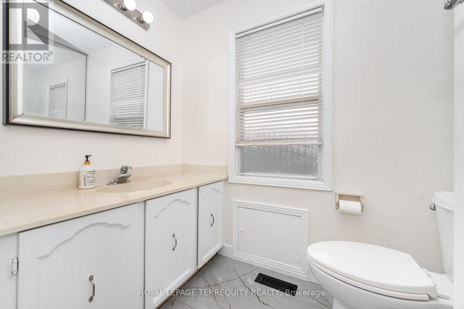 4085 Wheelwright Crescent, Mississauga, Ontario  L5L 2X3 - Photo 28 - W12469673