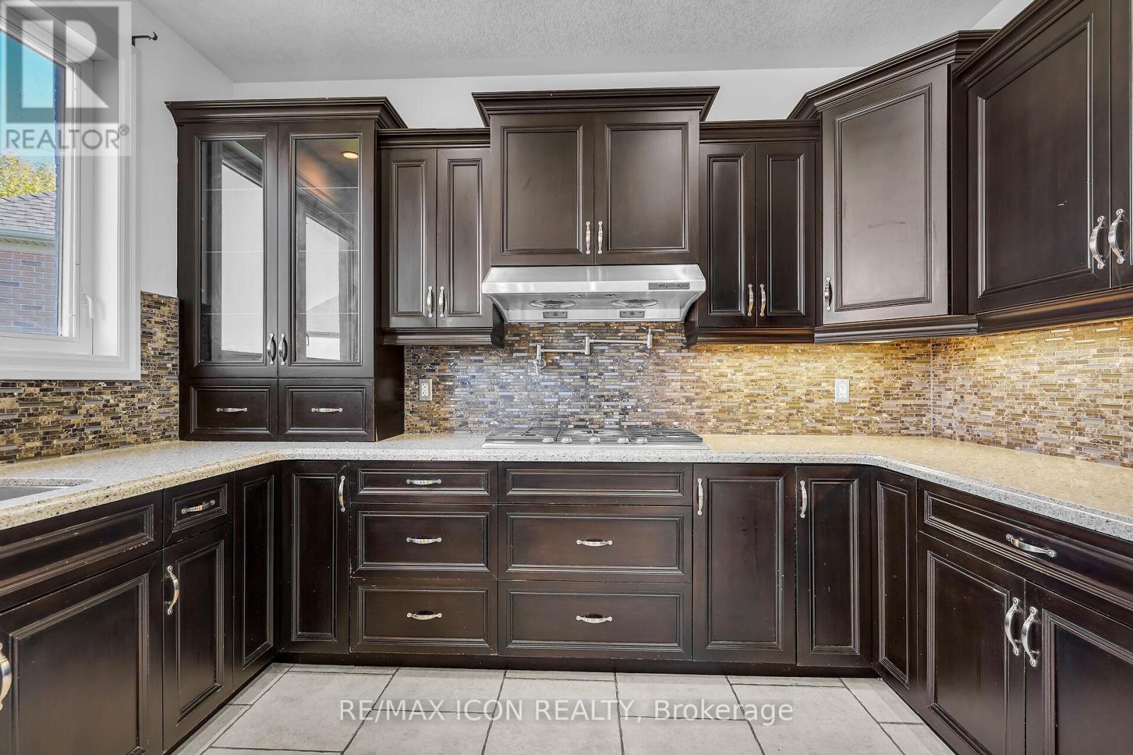 1734 Tigerlily Road, London South, Ontario  N6K 0A3 - Photo 14 - X12469682