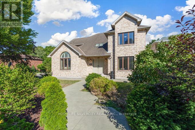 126 Montmorency Drive, Hamilton, Ontario  L8K 6R1 - Photo 4 - X12469634