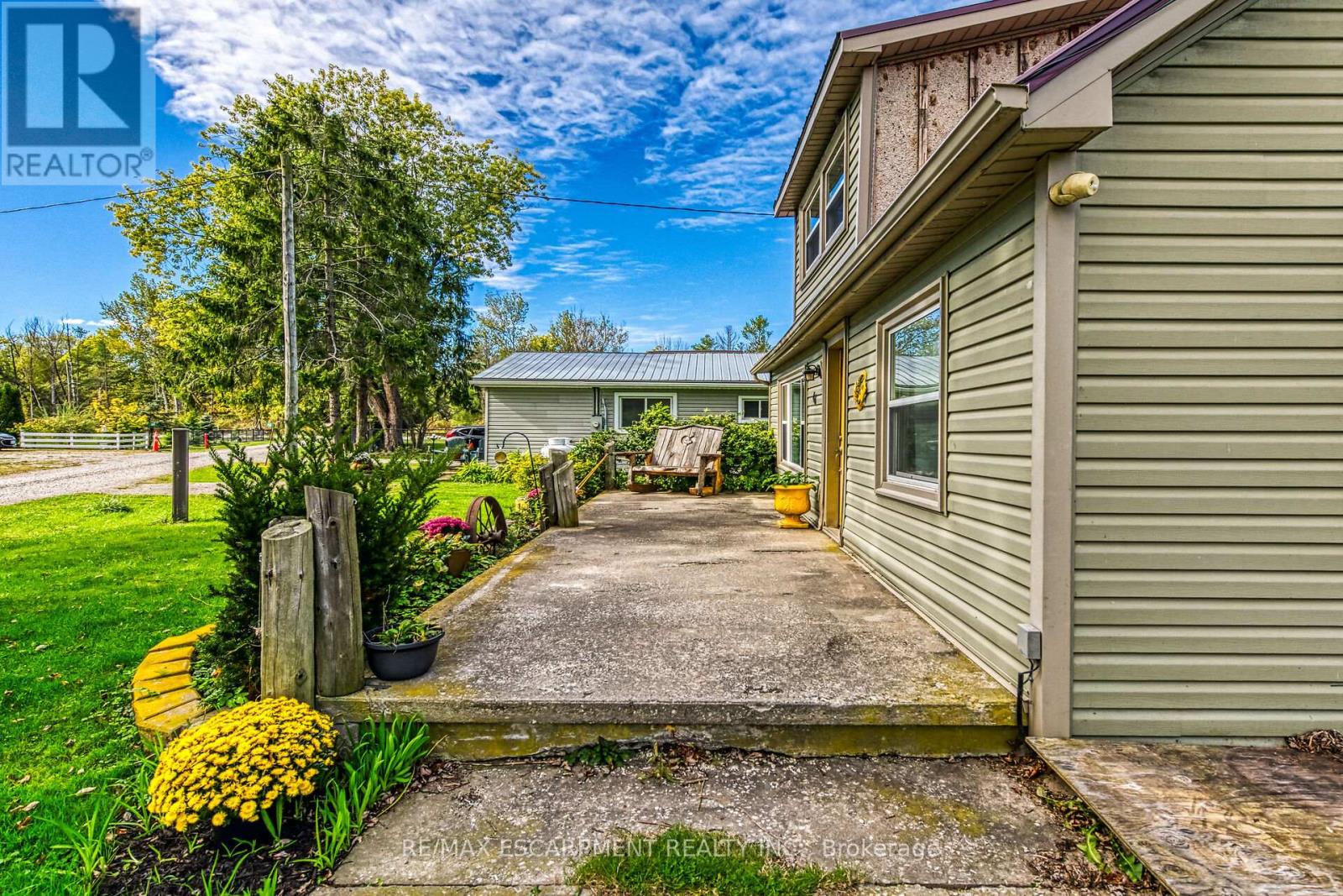 46 Nature Line, Haldimand, Ontario  N0A 1K0 - Photo 6 - X12469661