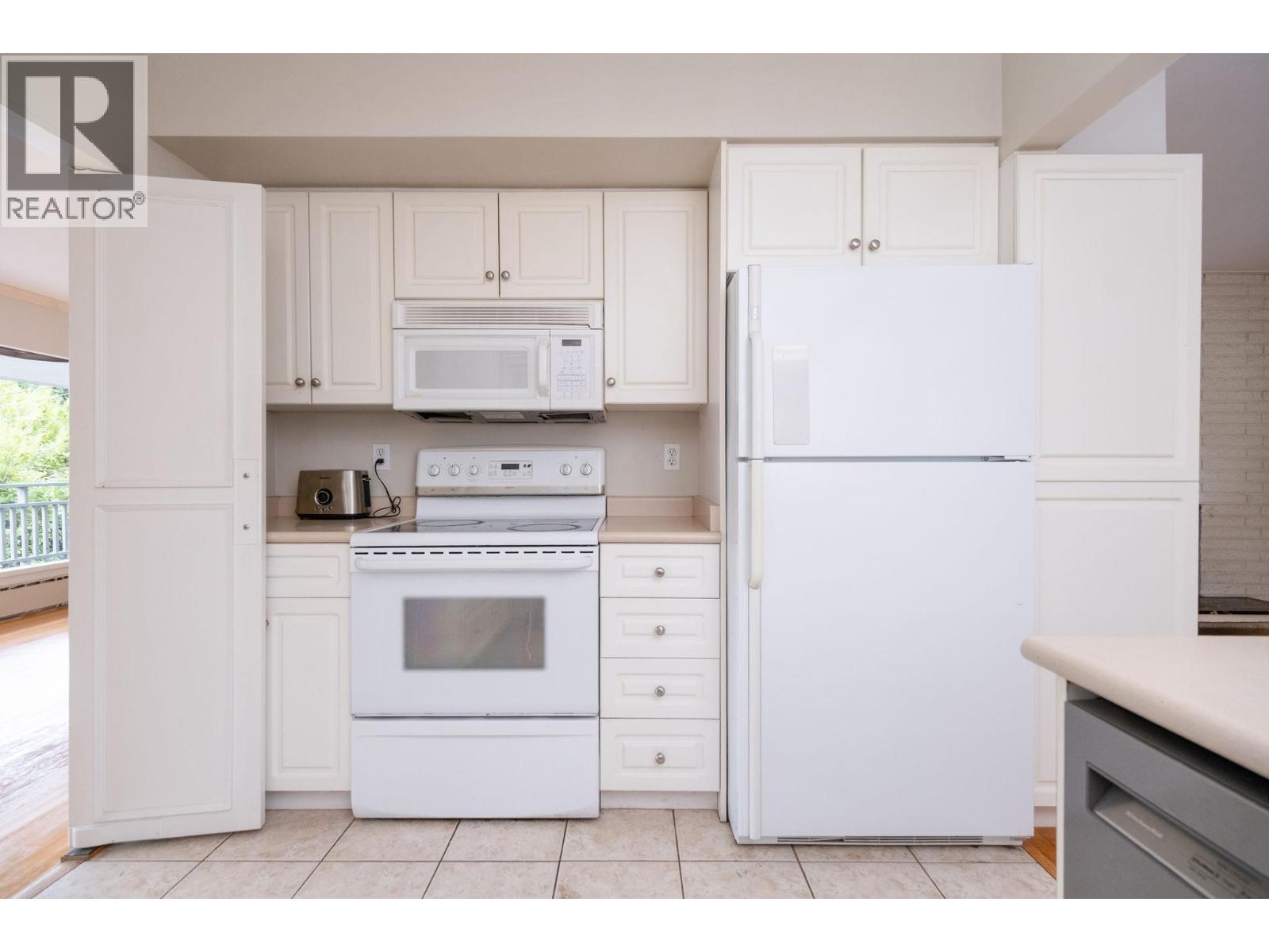 775 Southborough Drive, West Vancouver, British Columbia  V7S 1N1 - Photo 11 - R3059649
