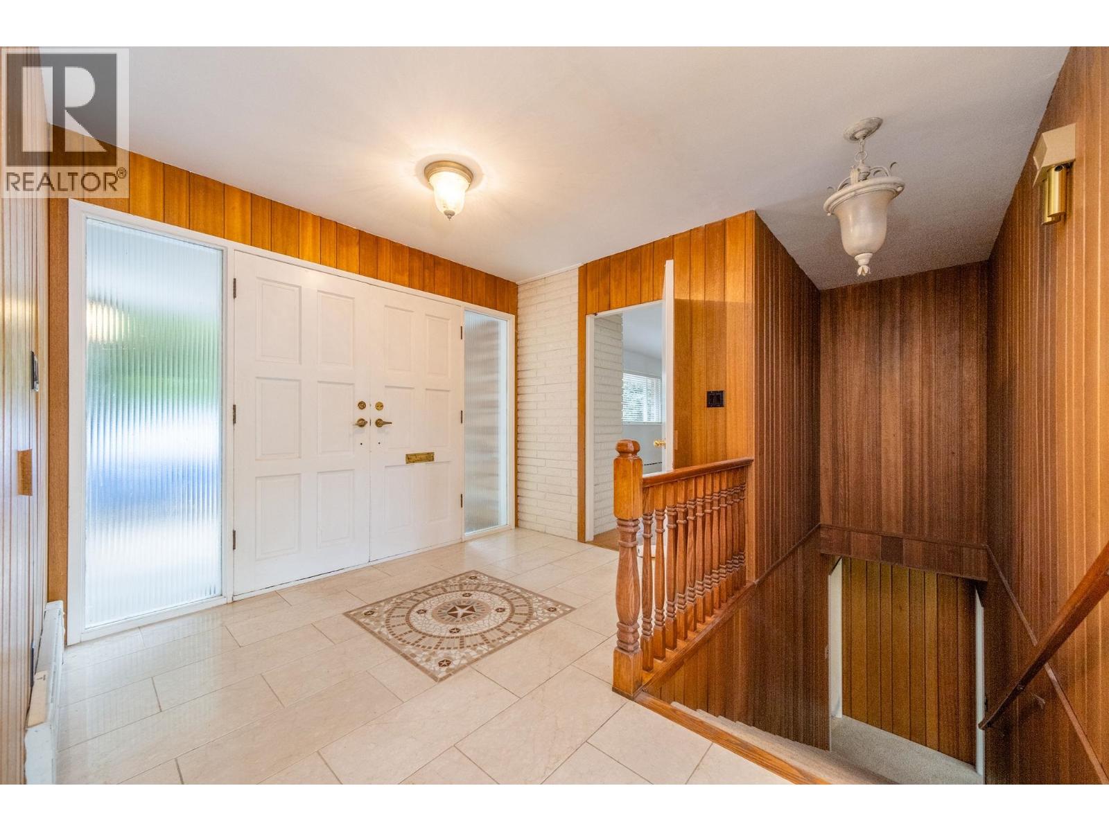 775 Southborough Drive, West Vancouver, British Columbia  V7S 1N1 - Photo 2 - R3059649