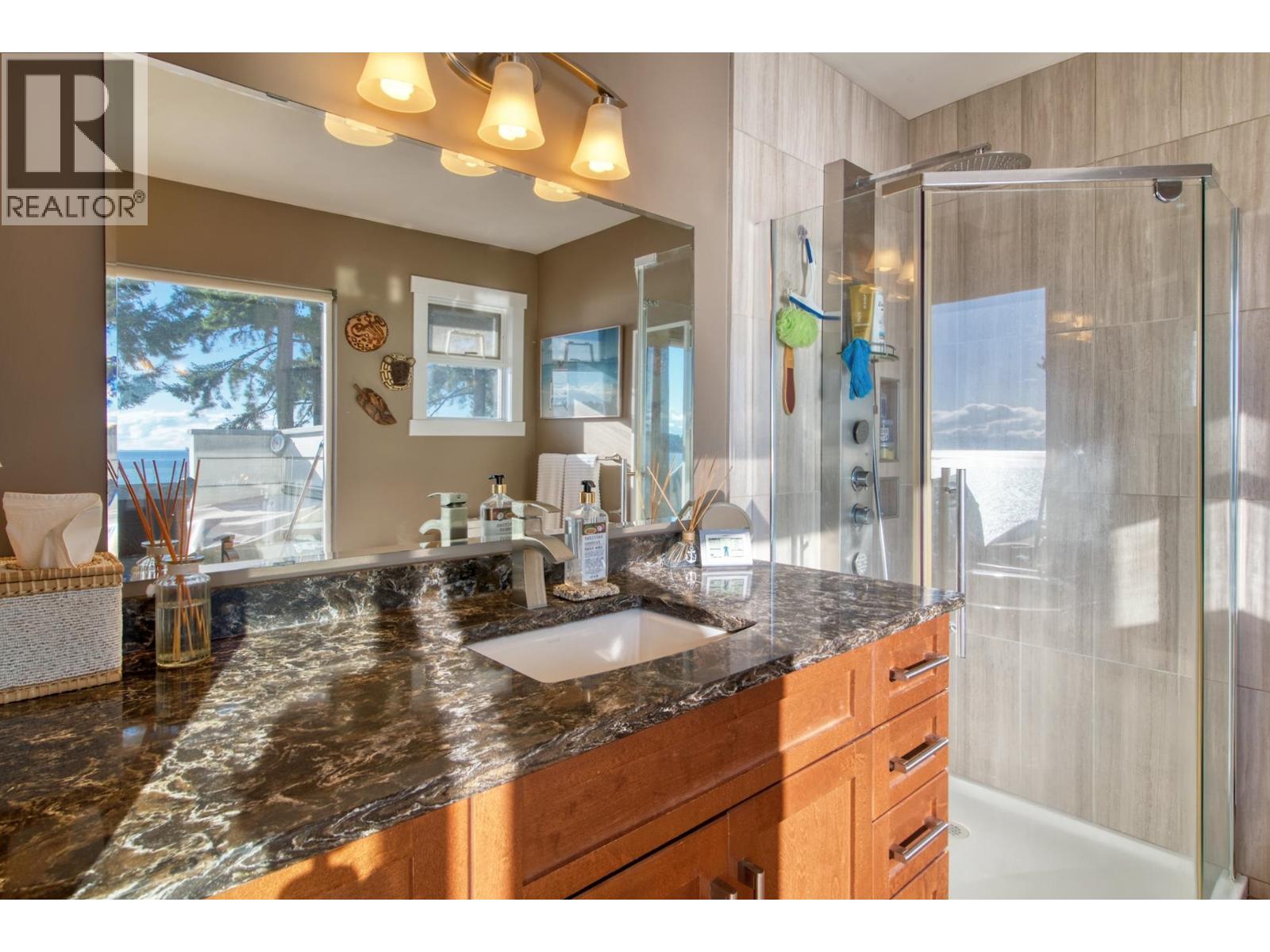 6437 Sunshine Coast Highway, Sechelt, British Columbia  V7Z 0N6 - Photo 33 - R3059742