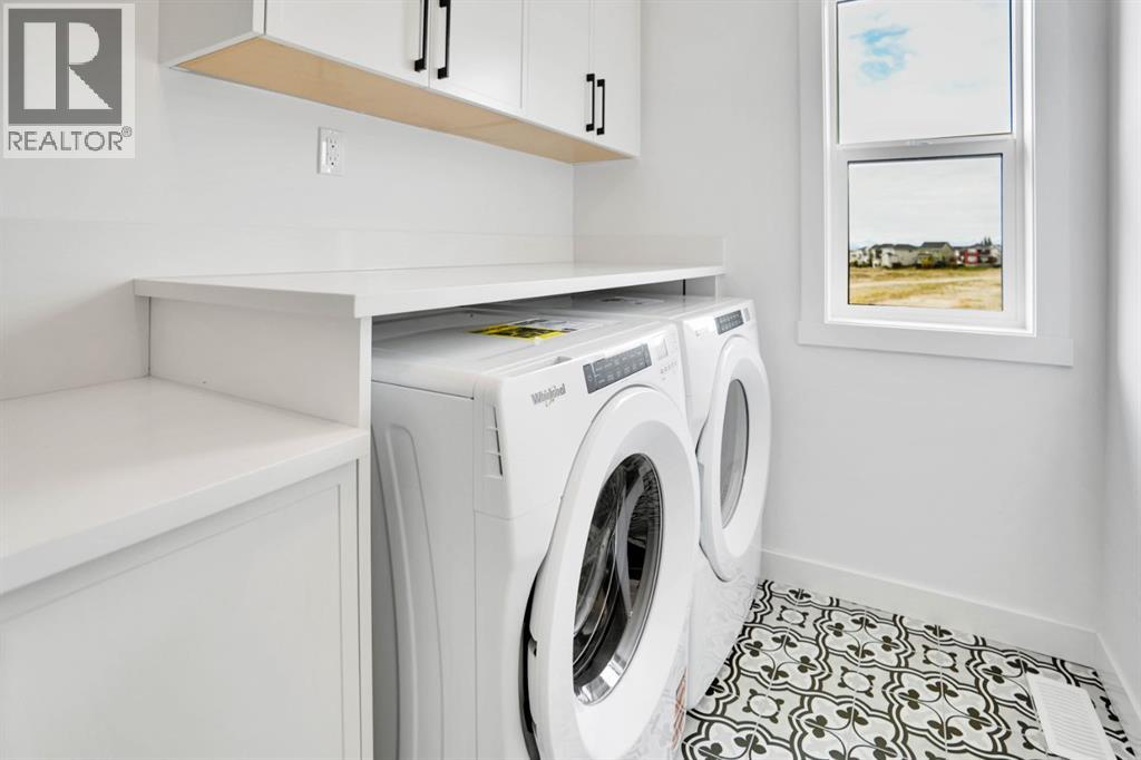 75 Sunvalley Way, Cochrane, Alberta  T4C 0X8 - Photo 15 - A2263493