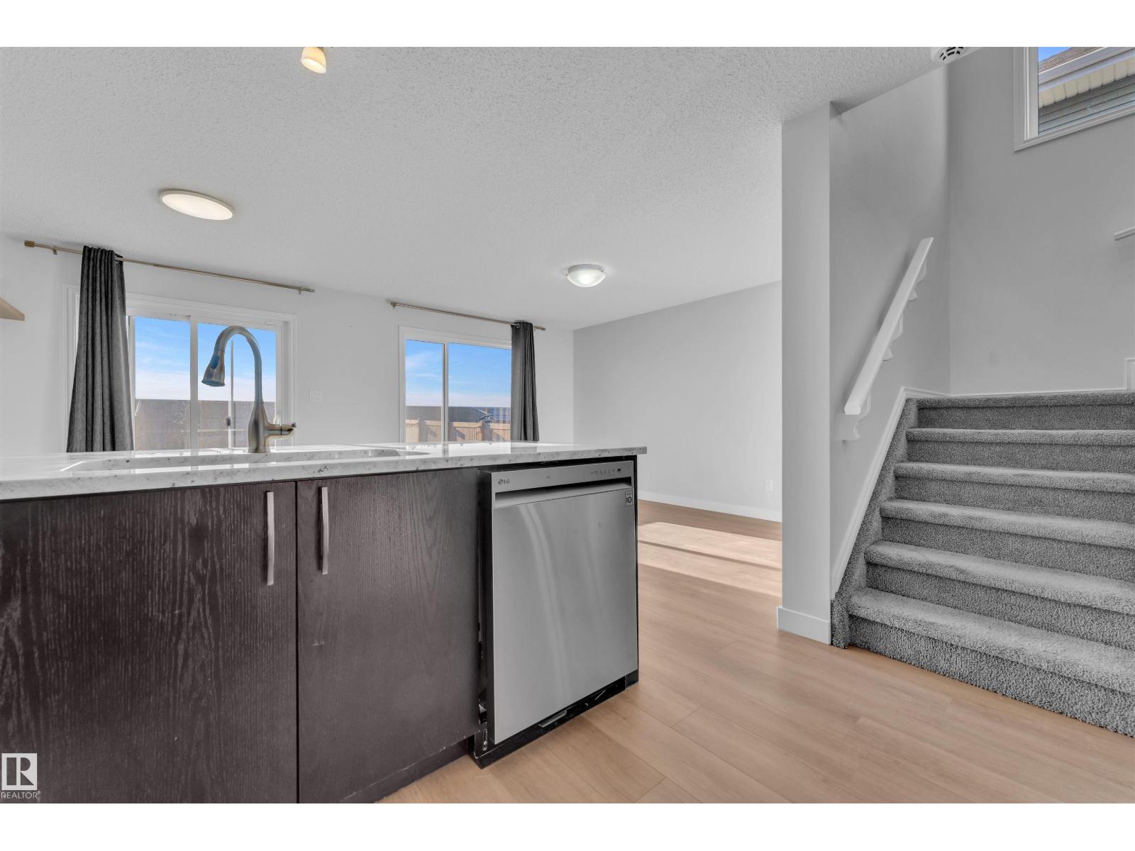 533 Ebbers Way Nw Nw, Edmonton, Alberta  T5Y 3T8 - Photo 11 - E4462637