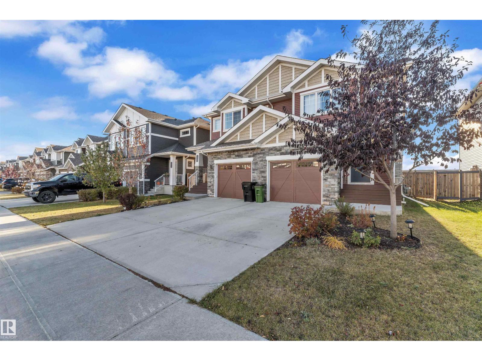 533 Ebbers Way Nw Nw, Edmonton, Alberta  T5Y 3T8 - Photo 2 - E4462637