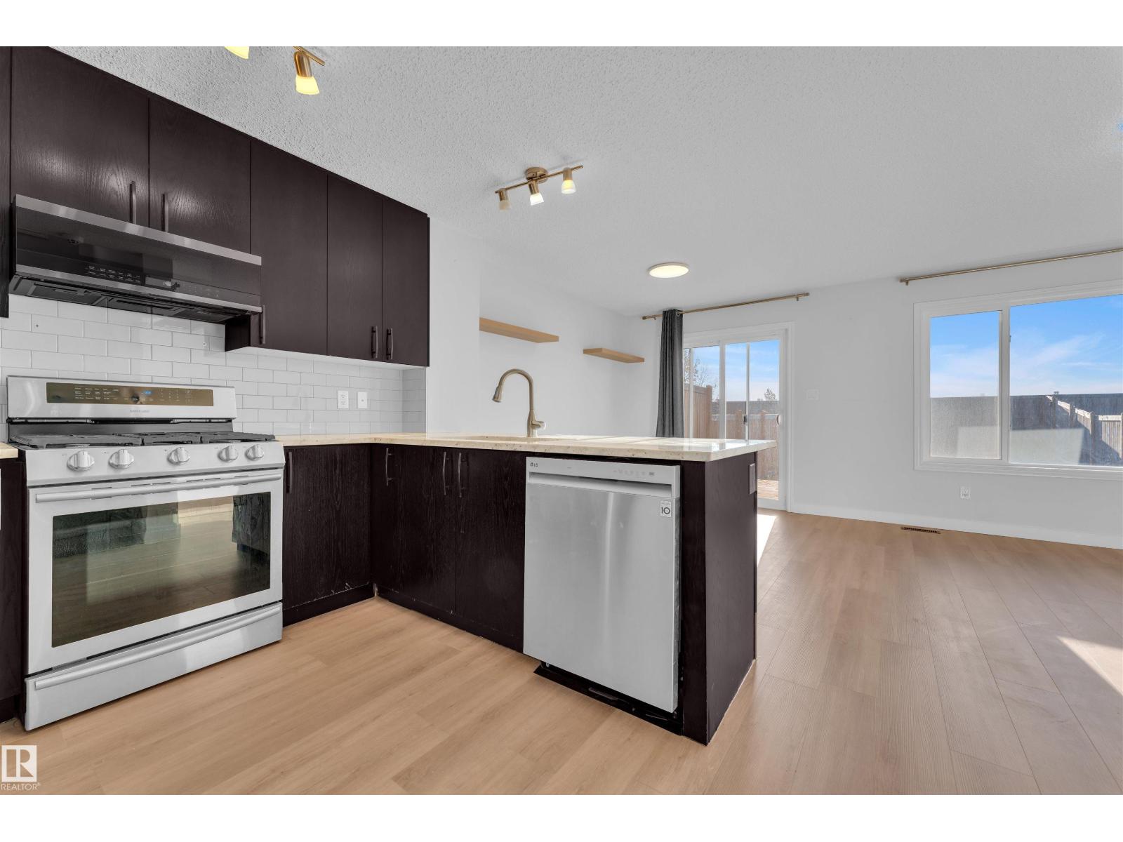 533 Ebbers Way Nw Nw, Edmonton, Alberta  T5Y 3T8 - Photo 9 - E4462637