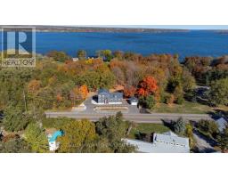11858 LOYALIST PARKWAY, Prince Edward County, Ontario