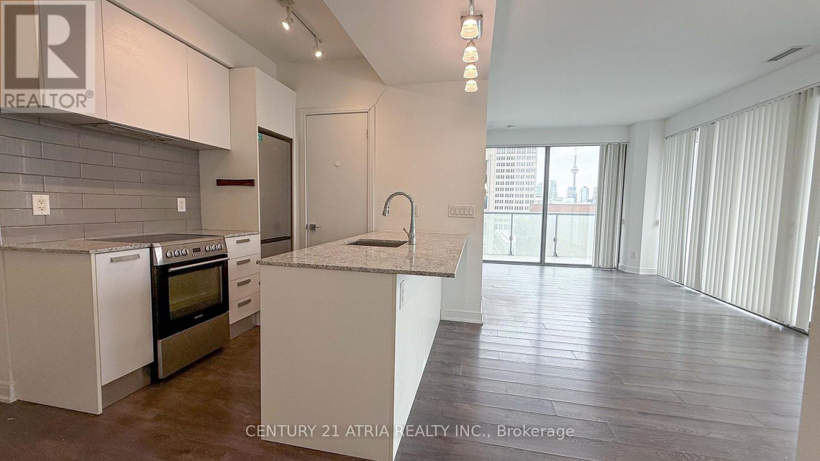 1805 - 57 St. Joseph Street, Toronto, Ontario  M5S 0C5 - Photo 3 - C12123469