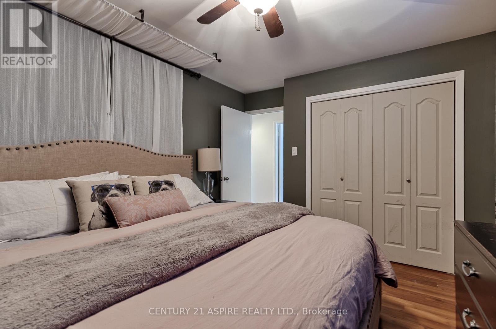 20 John Street, Petawawa, Ontario  K8H 1S4 - Photo 22 - X12469707