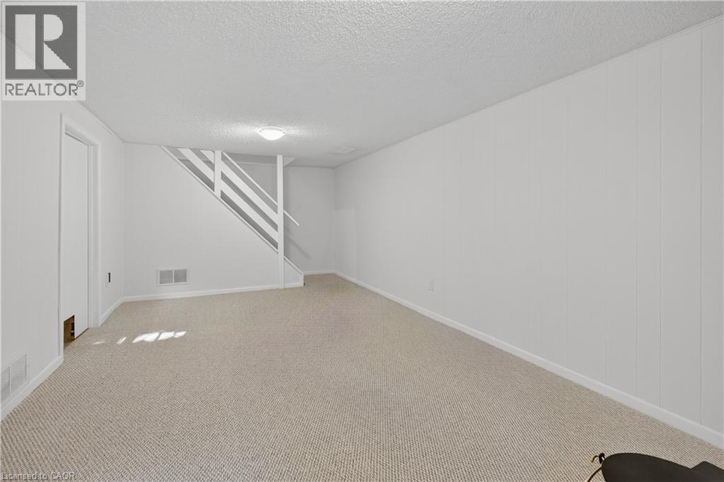 1011 White Oak Drive Unit# 20, Burlington, Ontario  L7T 2L3 - Photo 30 - 40780127