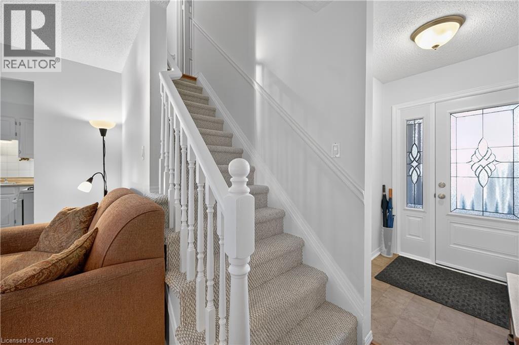 1011 White Oak Drive Unit# 20, Burlington, Ontario  L7T 2L3 - Photo 7 - 40780127