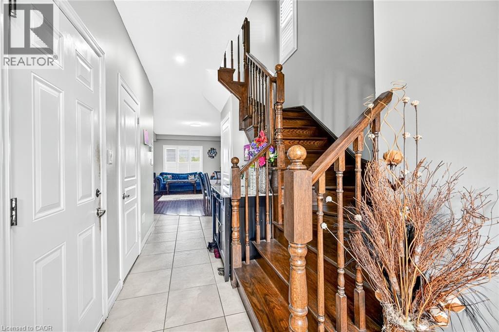 265 Cedardale Avenue, Stoney Creek, Ontario  L8E 1S4 - Photo 5 - 40779671