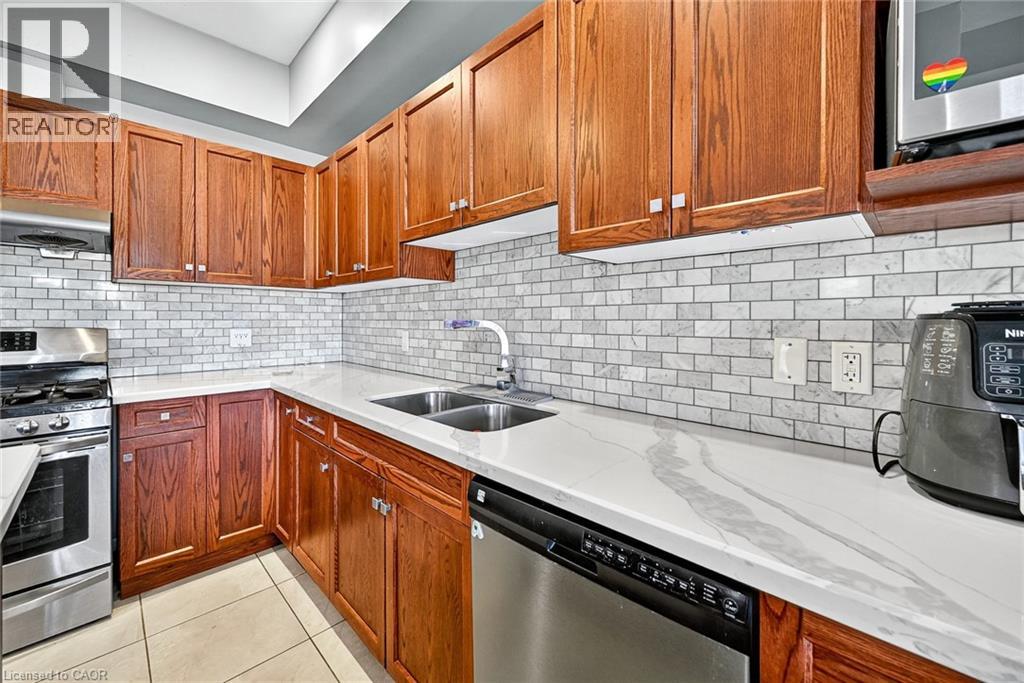 265 Cedardale Avenue, Stoney Creek, Ontario  L8E 1S4 - Photo 9 - 40779671