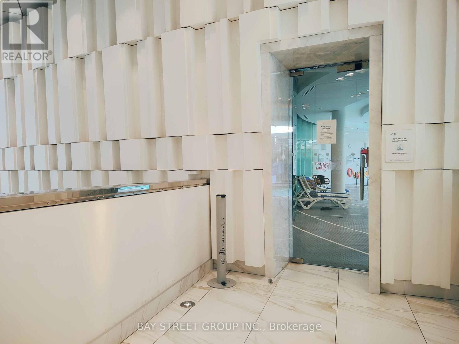 5006 - 12 York Street, Toronto, Ontario  M5J 0A9 - Photo 7 - C12398617