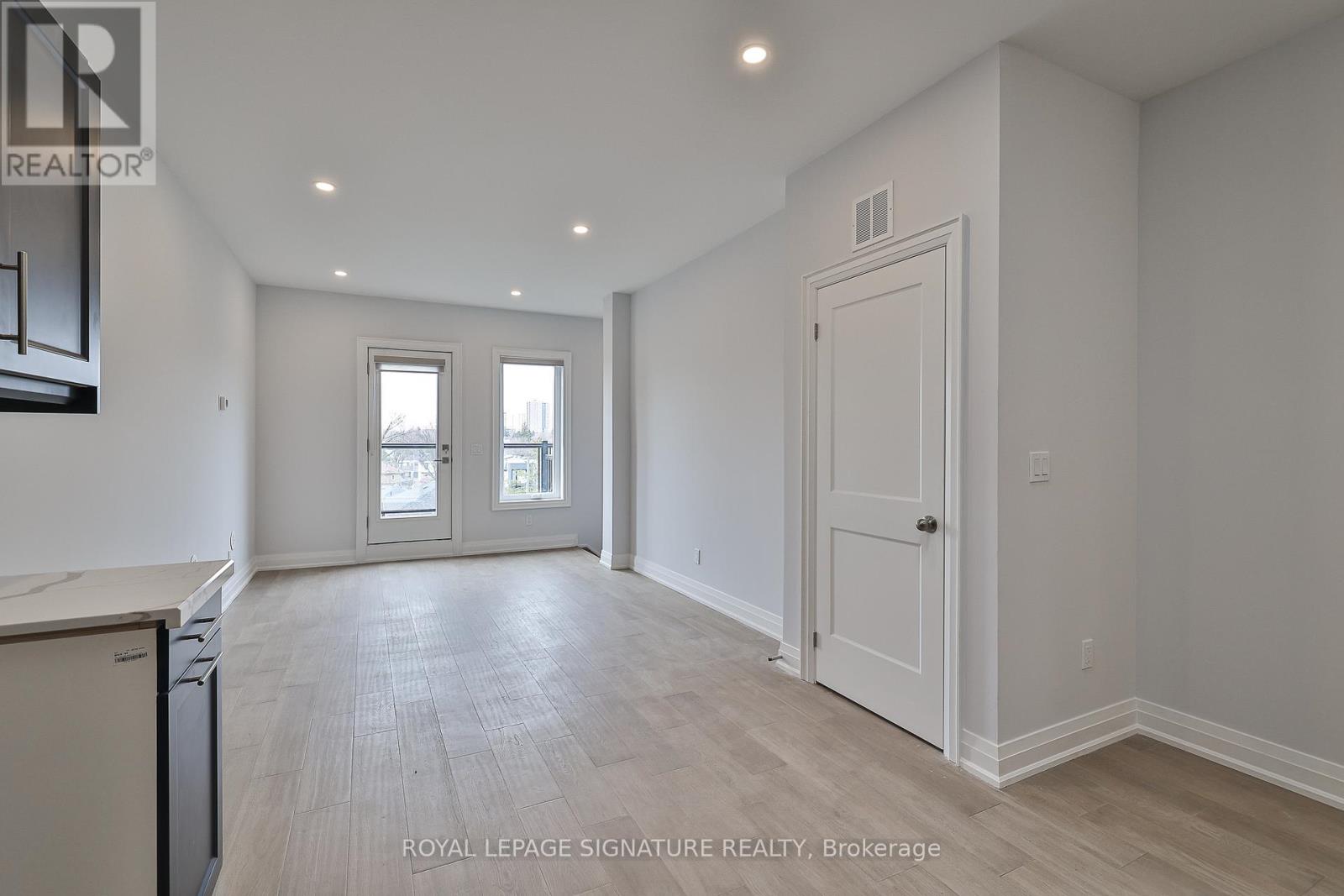 Third - 60 Belvidere Avenue, Toronto, Ontario  M6C 1P6 - Photo 14 - C12469275