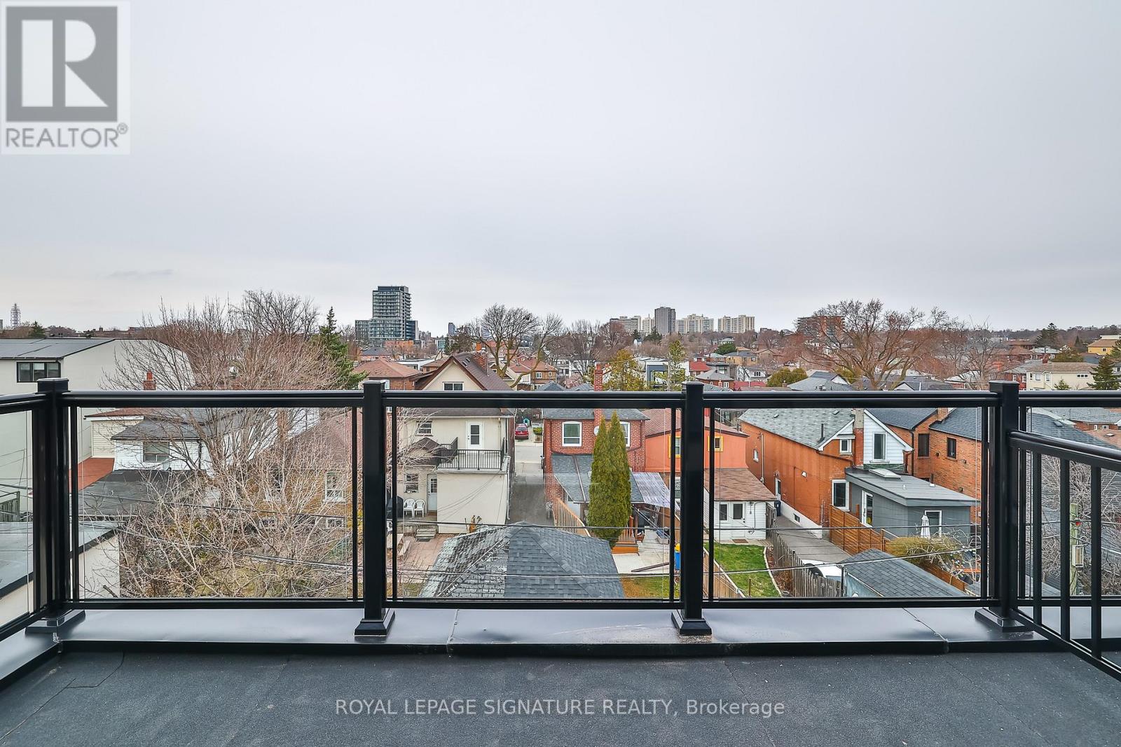 Third - 60 Belvidere Avenue, Toronto, Ontario  M6C 1P6 - Photo 25 - C12469275