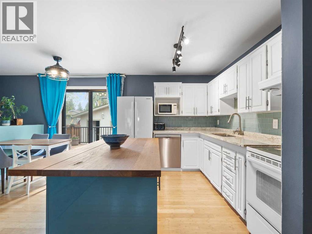 1989 Cottonwood Crescent Se, Calgary, Alberta  T2B 1P8 - Photo 12 - A2256149