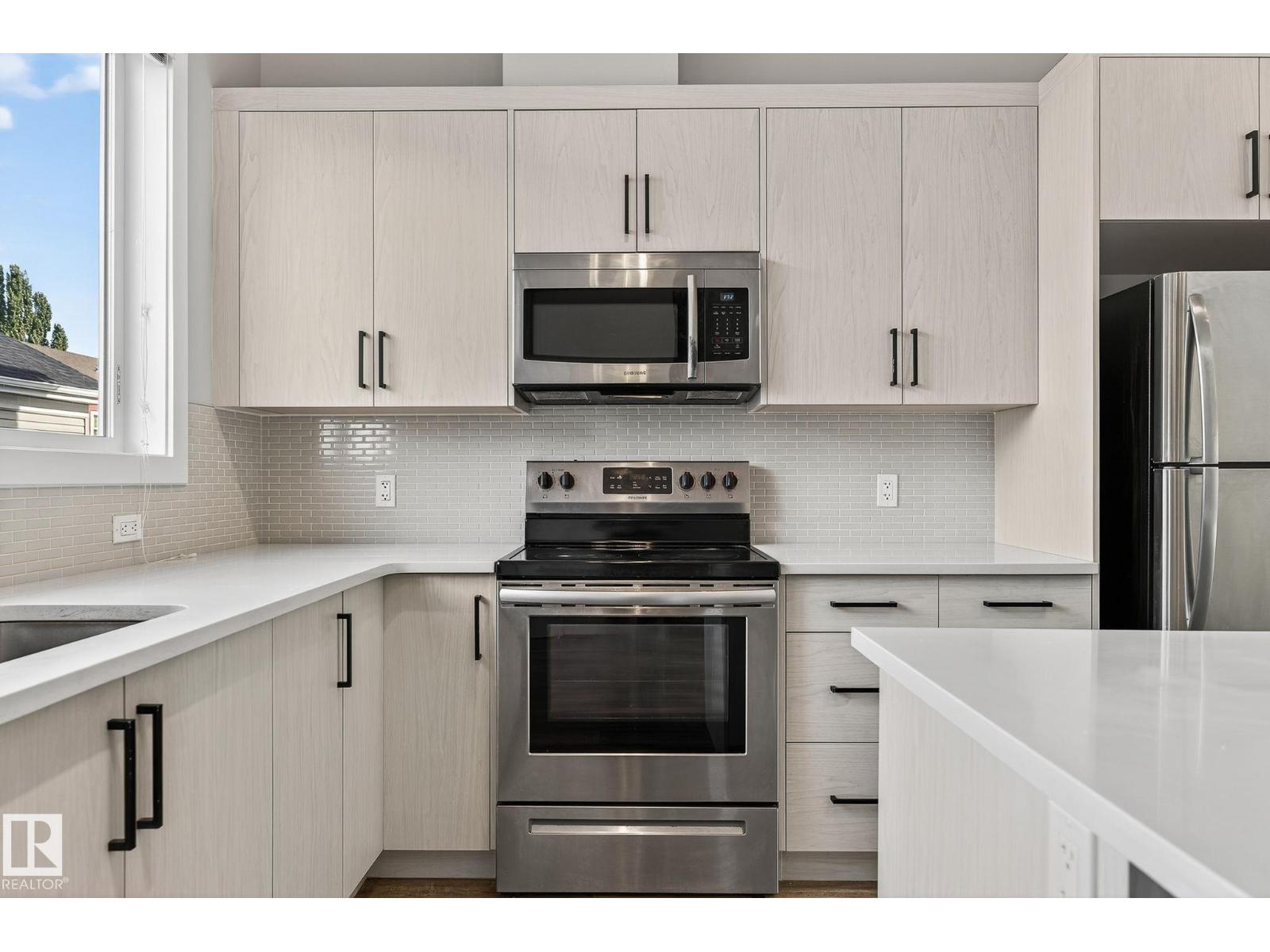 1077 Gault Bv Nw, Edmonton, Alberta  T5E 6W3 - Photo 10 - E4462638