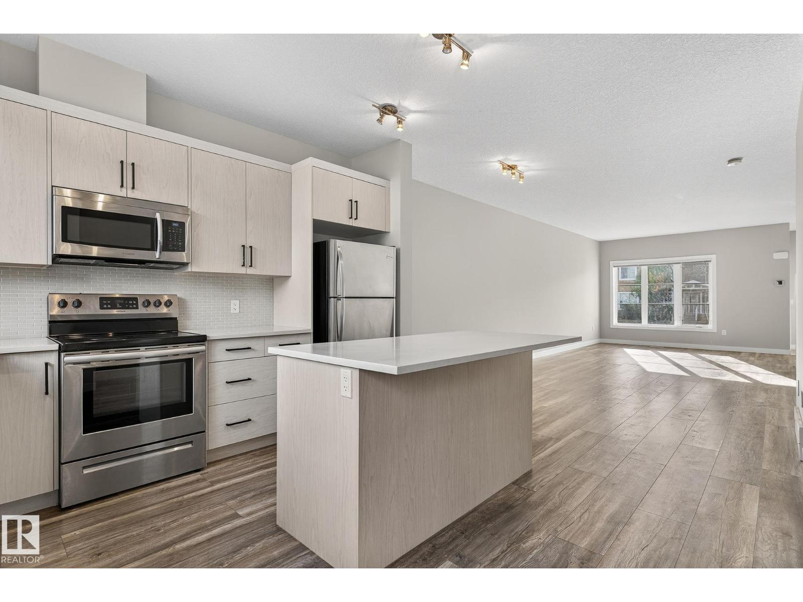 1077 Gault Bv Nw, Edmonton, Alberta  T5E 6W3 - Photo 11 - E4462638