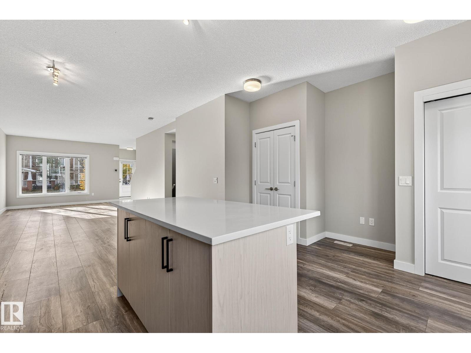 1077 Gault Bv Nw, Edmonton, Alberta  T5E 6W3 - Photo 14 - E4462638