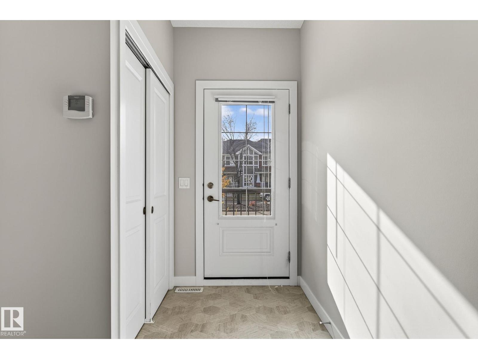 1077 Gault Bv Nw, Edmonton, Alberta  T5E 6W3 - Photo 2 - E4462638