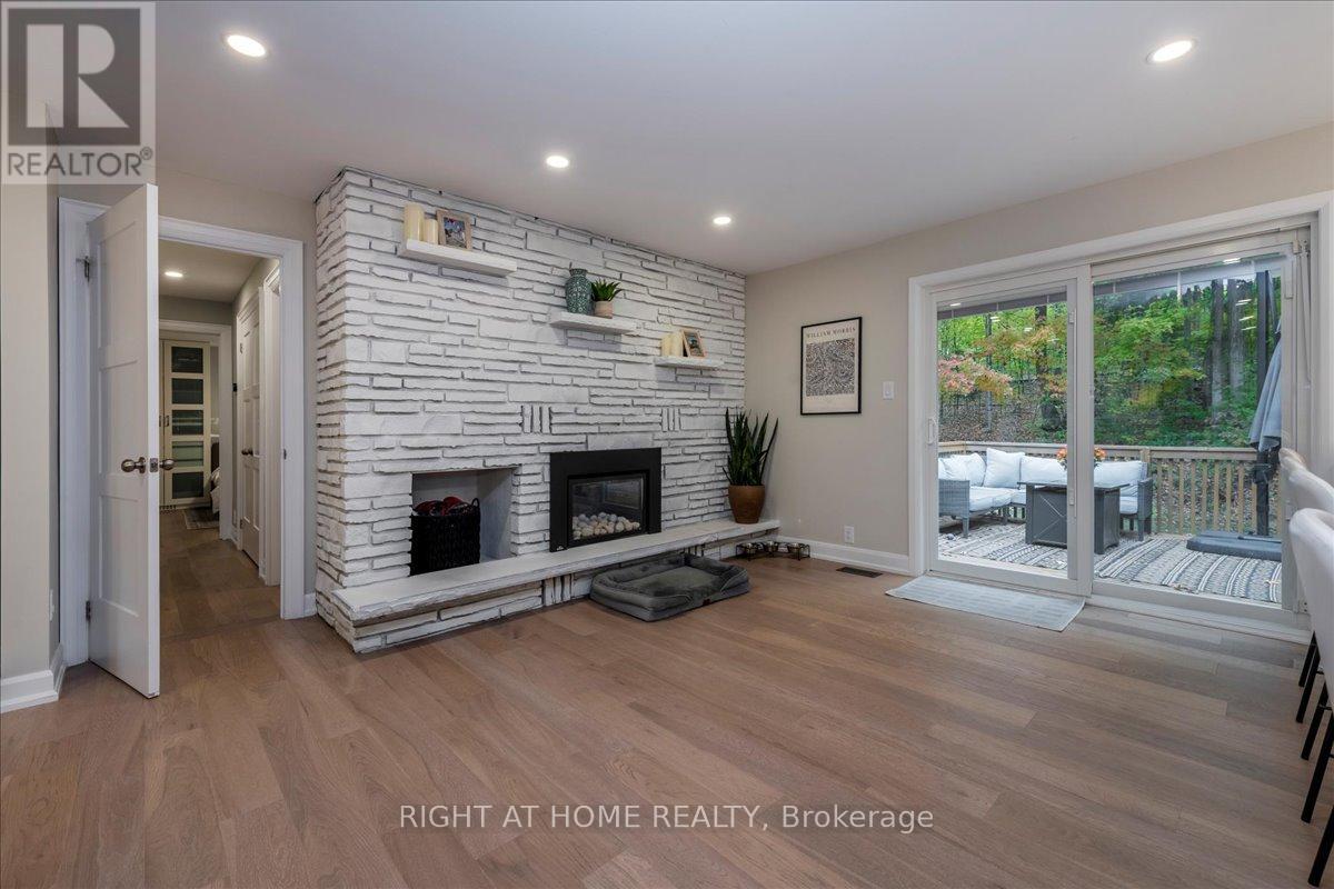 11 Woodland Crescent, Oro-Medonte, Ontario  L4M 4Y8 - Photo 12 - S12443561