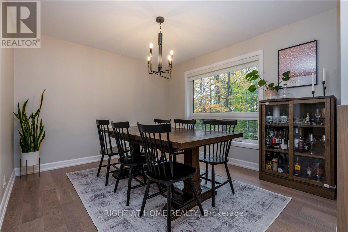 11 Woodland Crescent, Oro-Medonte, Ontario  L4M 4Y8 - Photo 5 - S12443561