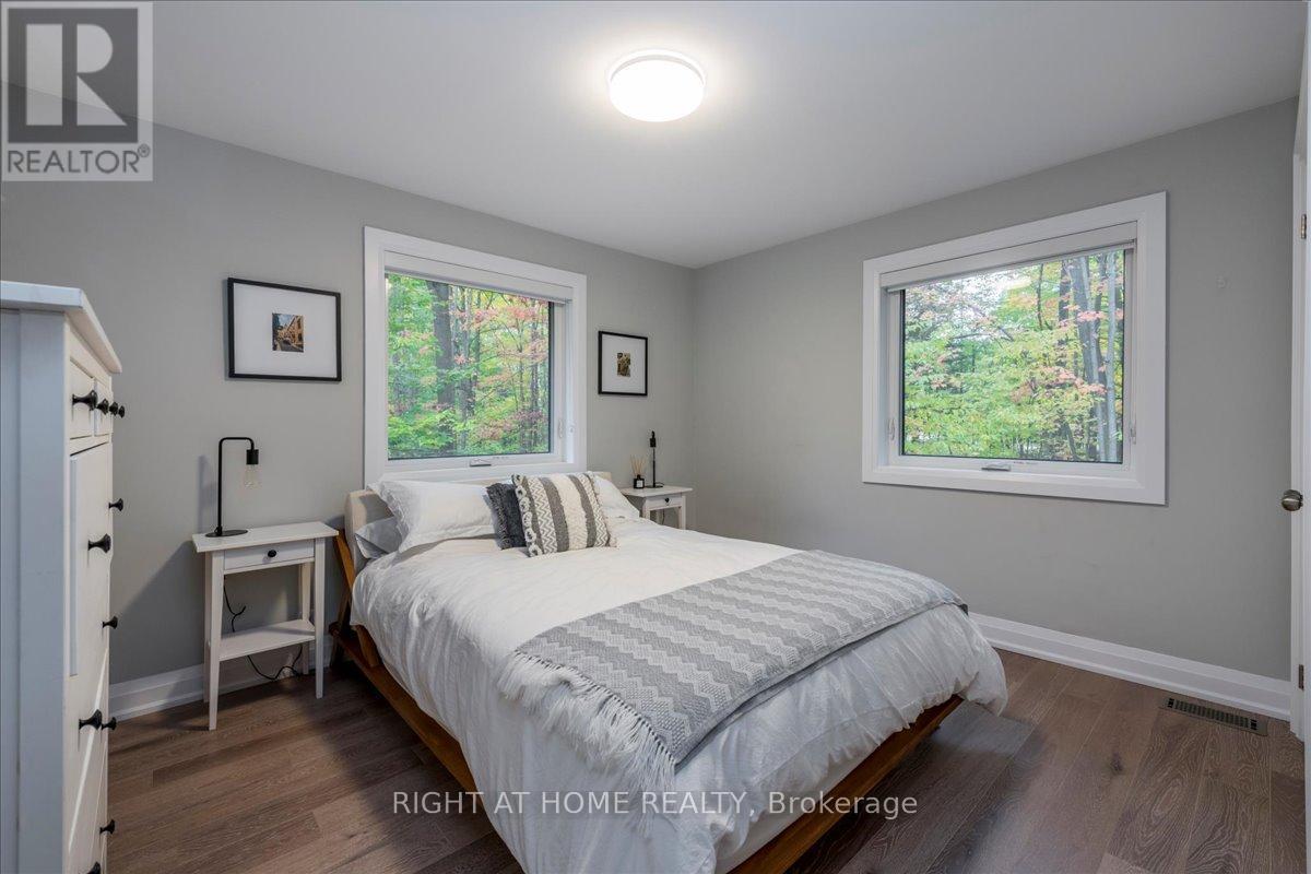 11 Woodland Crescent, Oro-Medonte, Ontario  L4M 4Y8 - Photo 15 - S12443561
