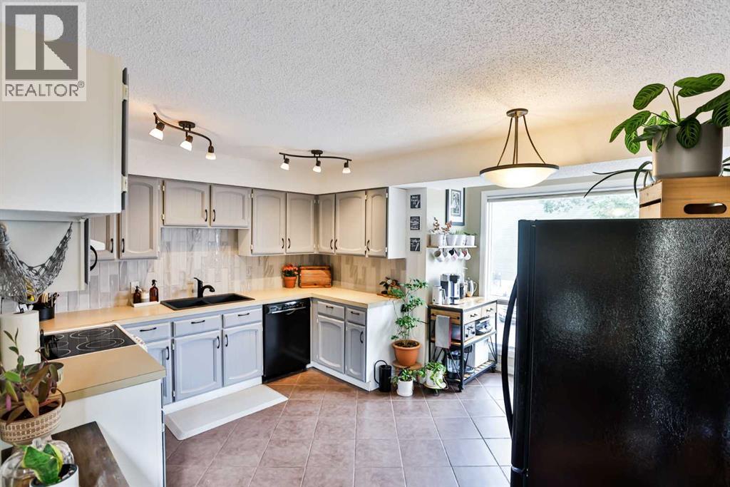 9, 1520 23 Avenue N, Lethbridge, Alberta  T1H 4X9 - Photo 13 - A2265135