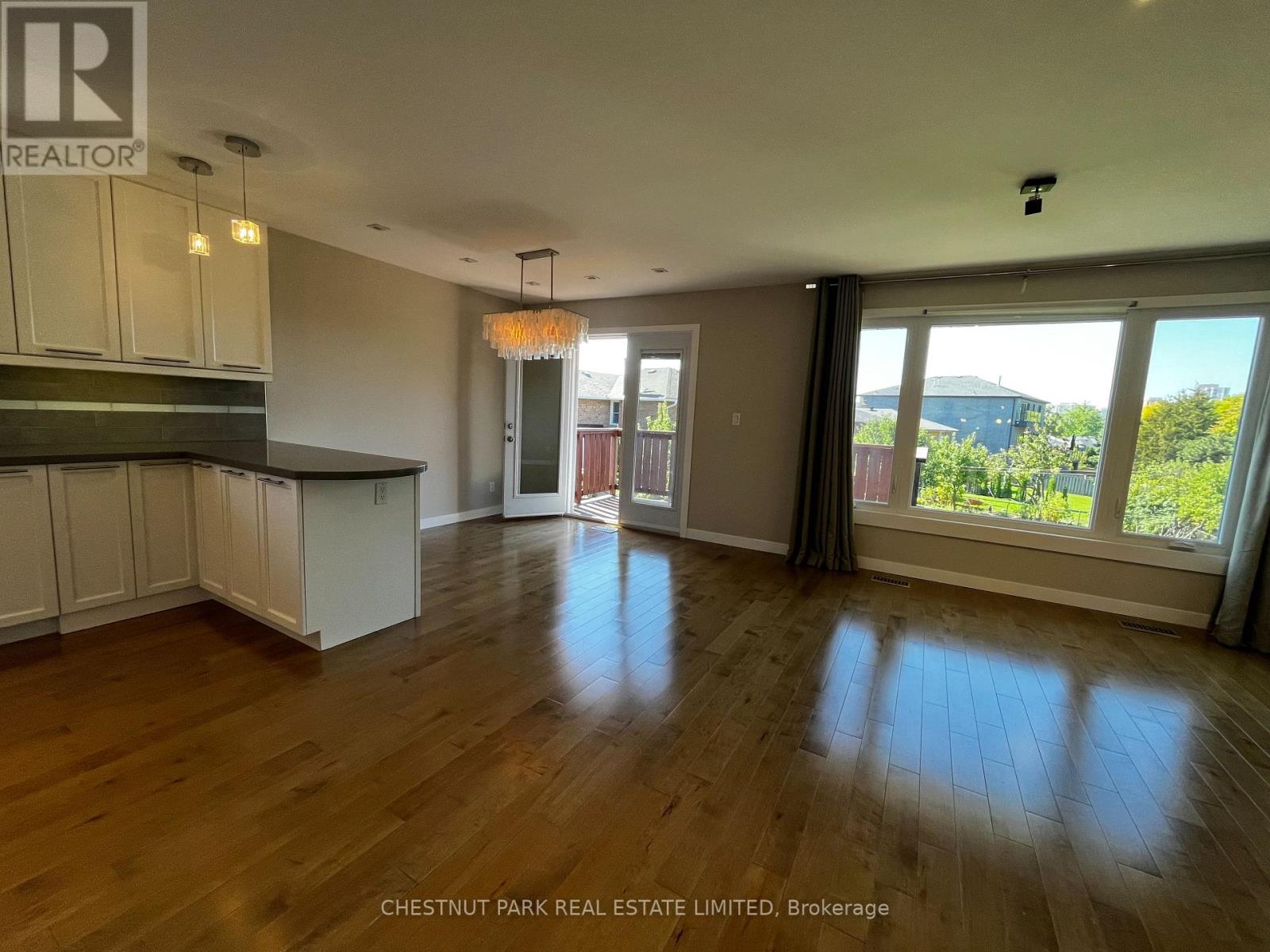 142 Sloane Avenue, Toronto, Ontario  M4A 2B7 - Photo 2 - C12469709