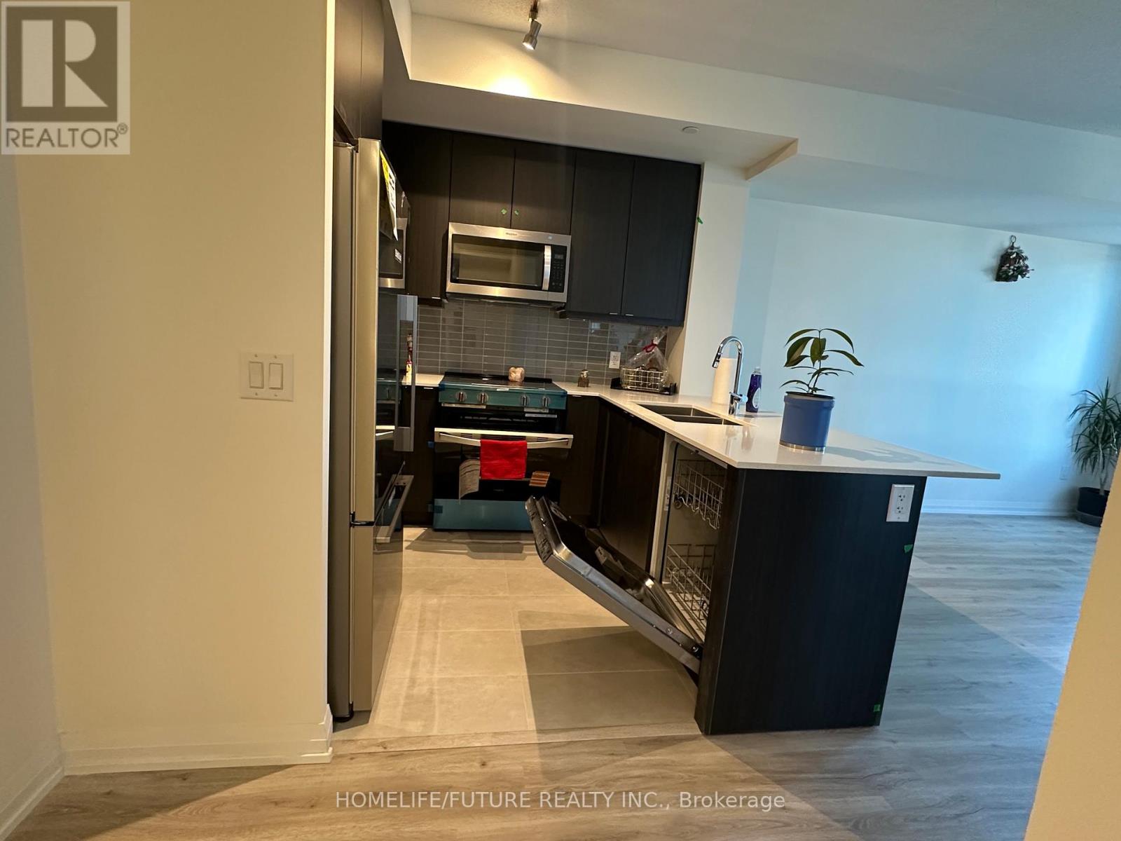 1305 - 3260 SHEPPARD AVENUE E, Toronto, Ontario