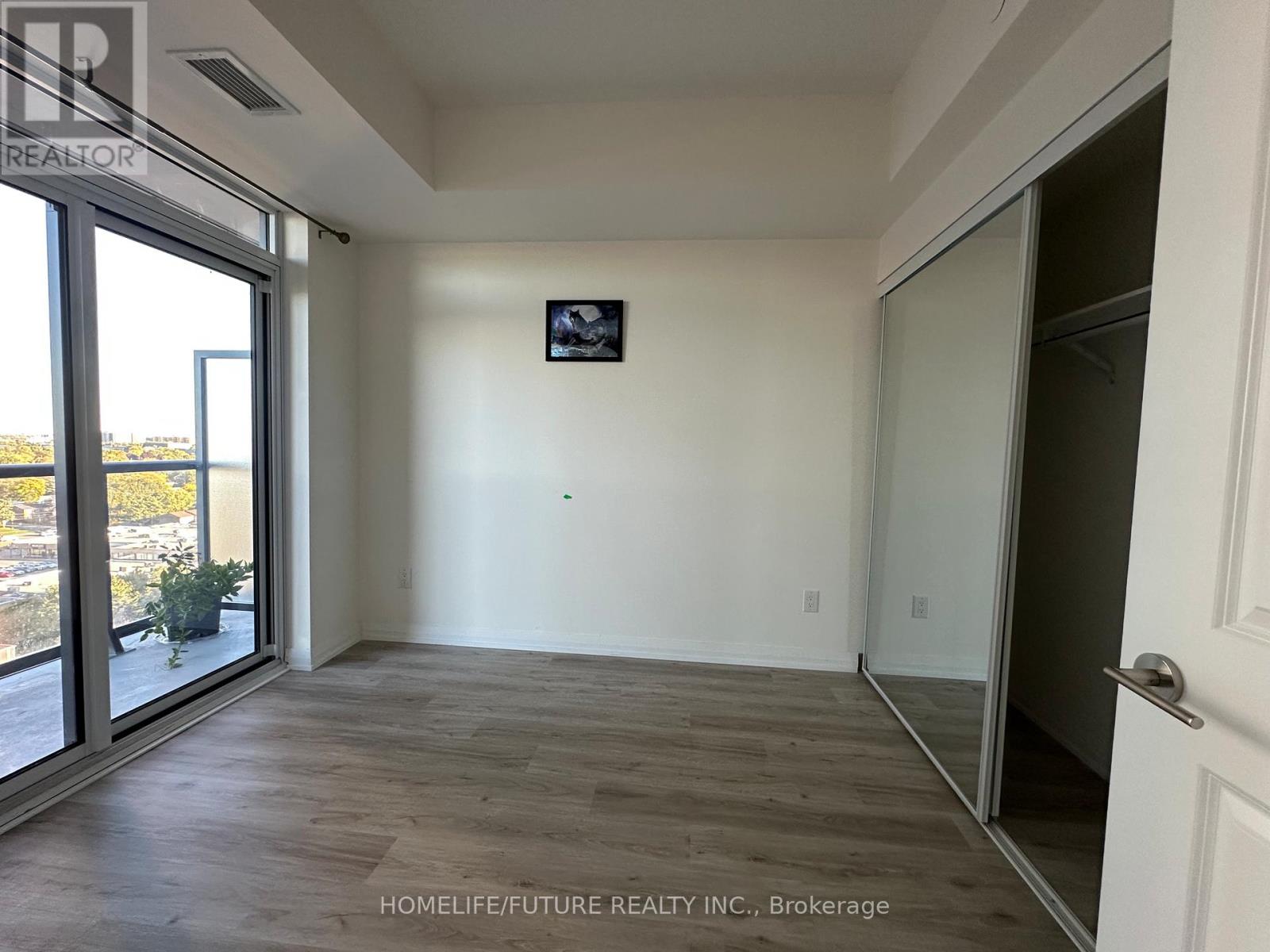 1305 - 3260 Sheppard Avenue E, Toronto, Ontario  M1T 3K3 - Photo 6 - E12469717