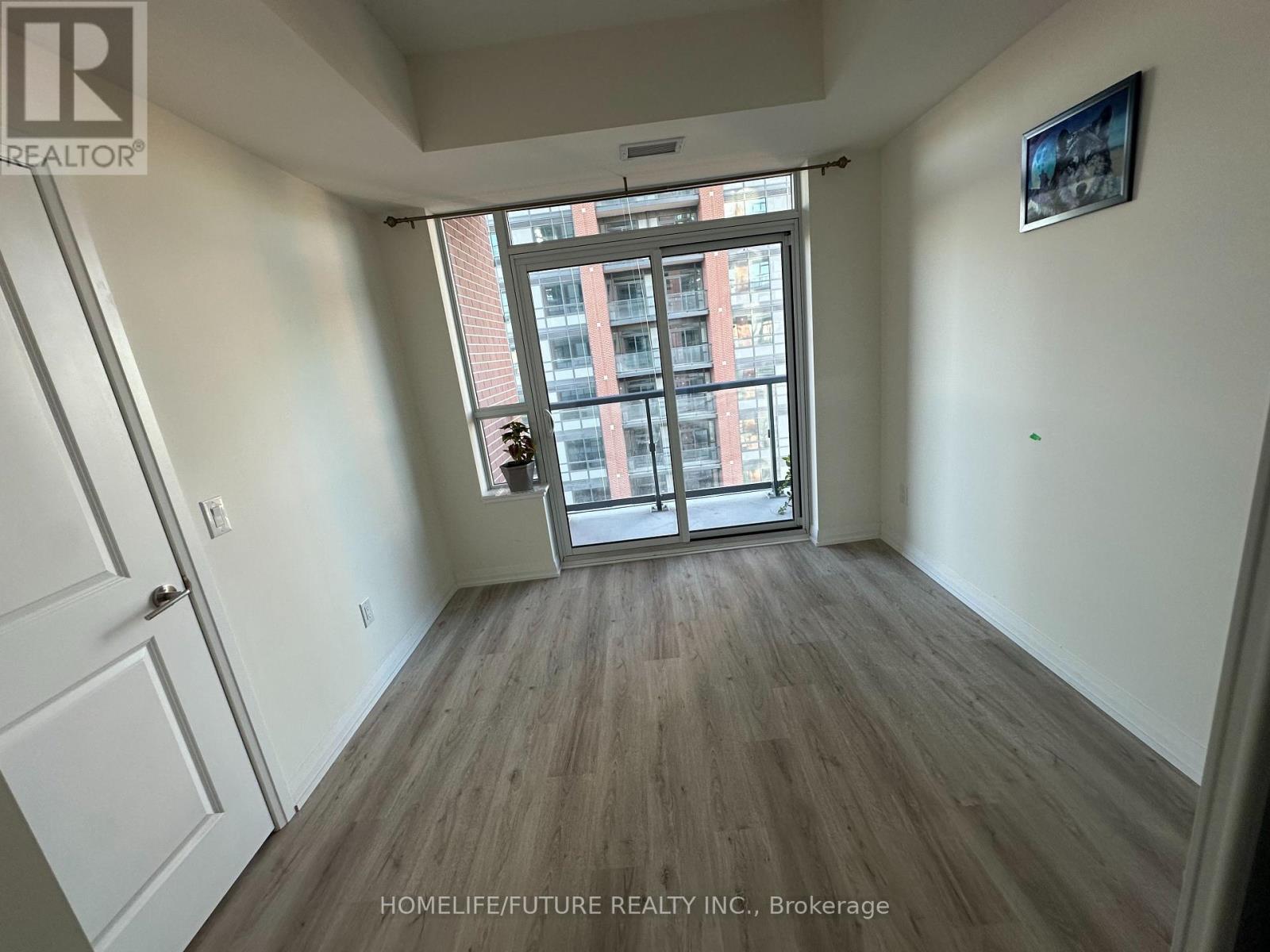 1305 - 3260 Sheppard Avenue E, Toronto, Ontario  M1T 3K3 - Photo 8 - E12469717