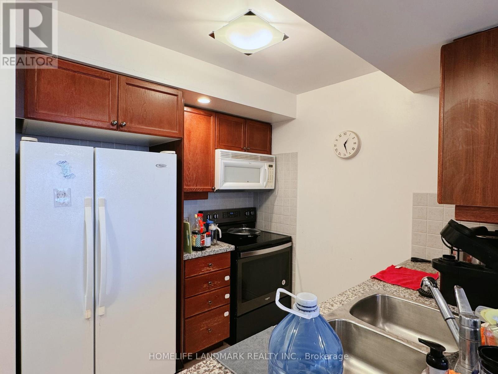 2213 - 10 Northtown Way, Toronto, Ontario  M2N 7L4 - Photo 10 - C12461869