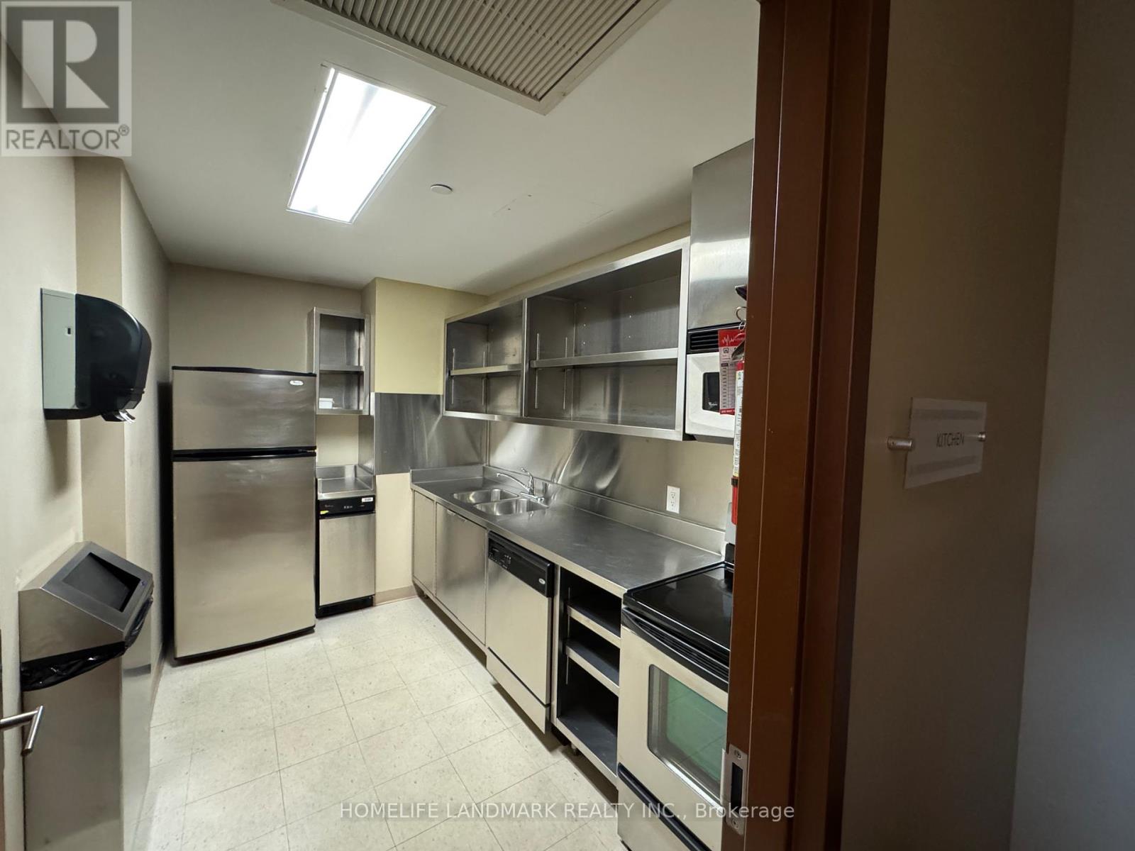 2213 - 10 Northtown Way, Toronto, Ontario  M2N 7L4 - Photo 27 - C12461869