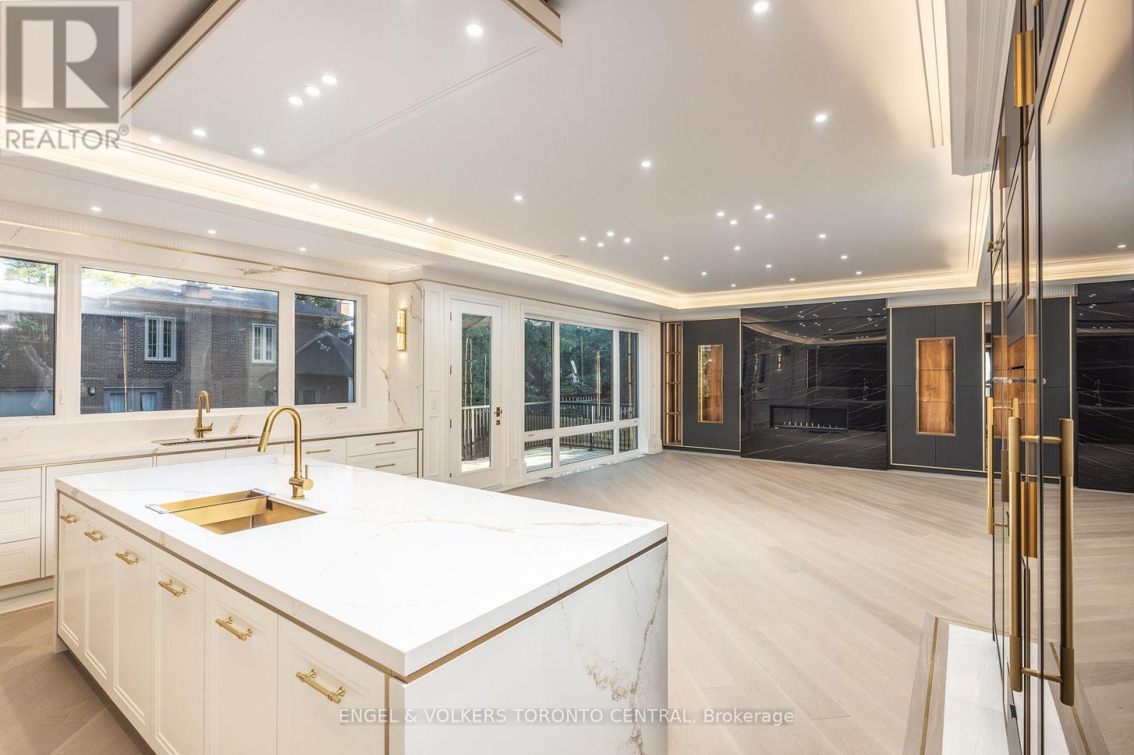 47 Danville Drive, Toronto, Ontario  M2P 1J2 - Photo 25 - C12469471