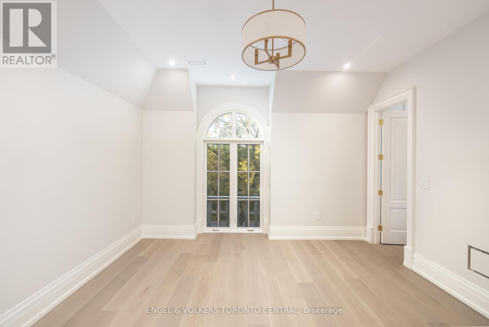 47 Danville Drive, Toronto, Ontario  M2P 1J2 - Photo 38 - C12469471
