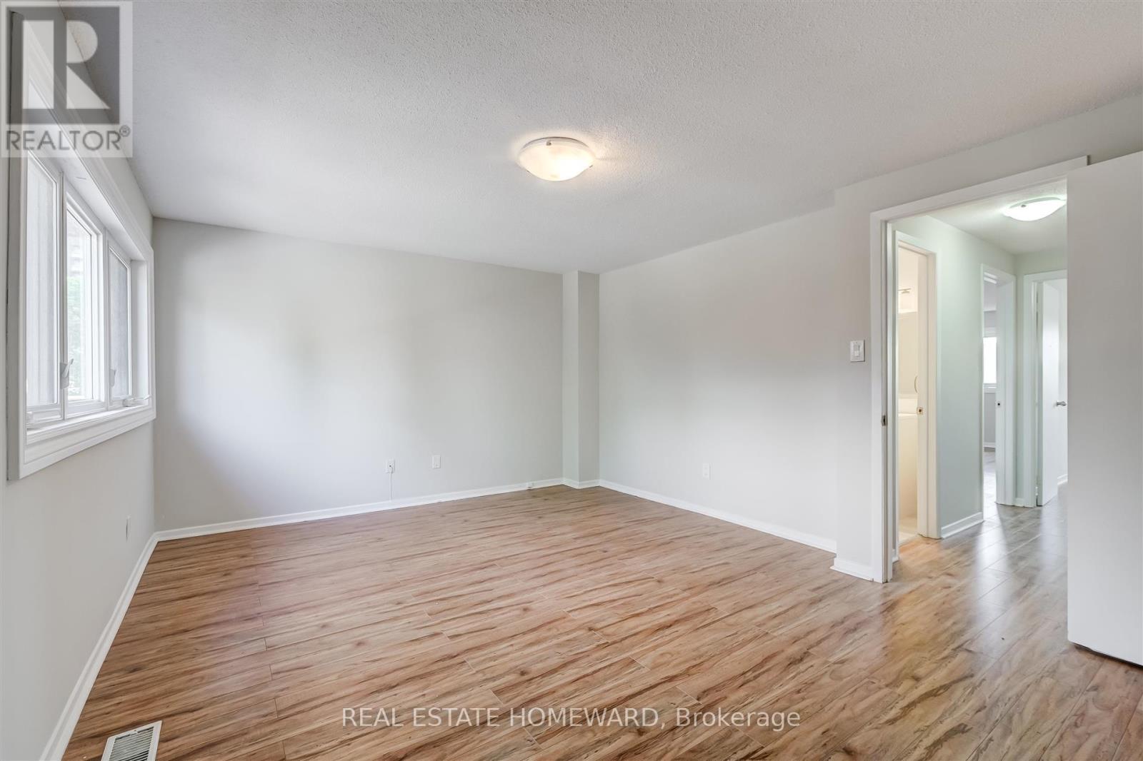 10 - 85 Baif Boulevard, Richmond Hill, Ontario  L4C 5E2 - Photo 18 - N12469701