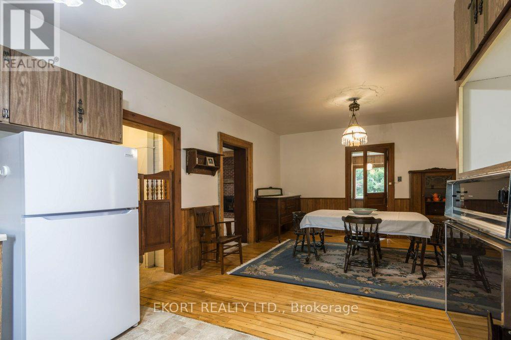 2422 County Rd 3 Road, Prince Edward County, Ontario K0K 1L0 - Photo 19 - X12469737