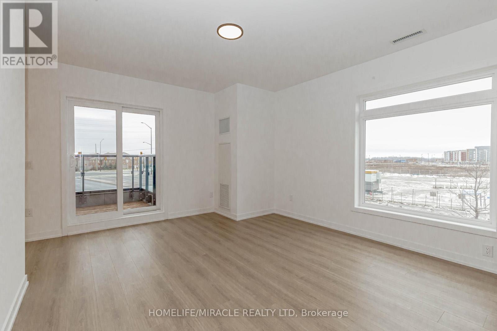 #11 - 20 Lagerfeld Drive, Brampton, Ontario  L7A 5L4 - Photo 17 - W12469697