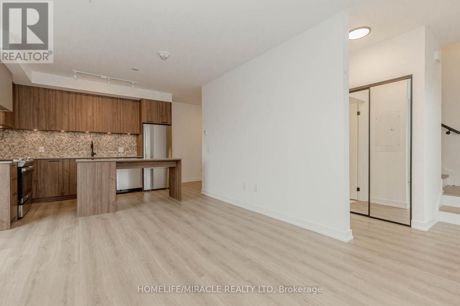 #11 - 20 Lagerfeld Drive, Brampton, Ontario  L7A 5L4 - Photo 20 - W12469697
