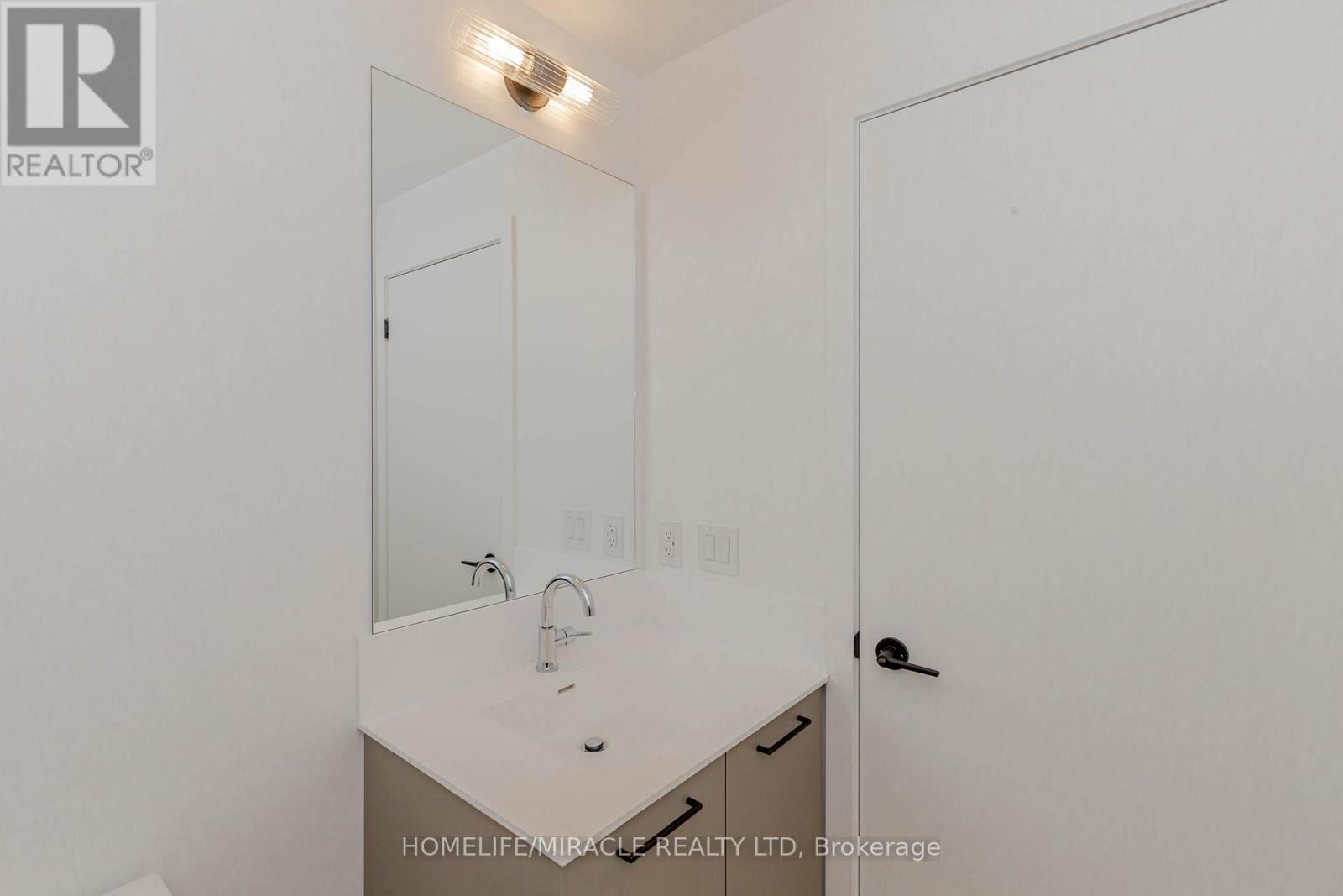 #11 - 20 Lagerfeld Drive, Brampton, Ontario  L7A 5L4 - Photo 24 - W12469697