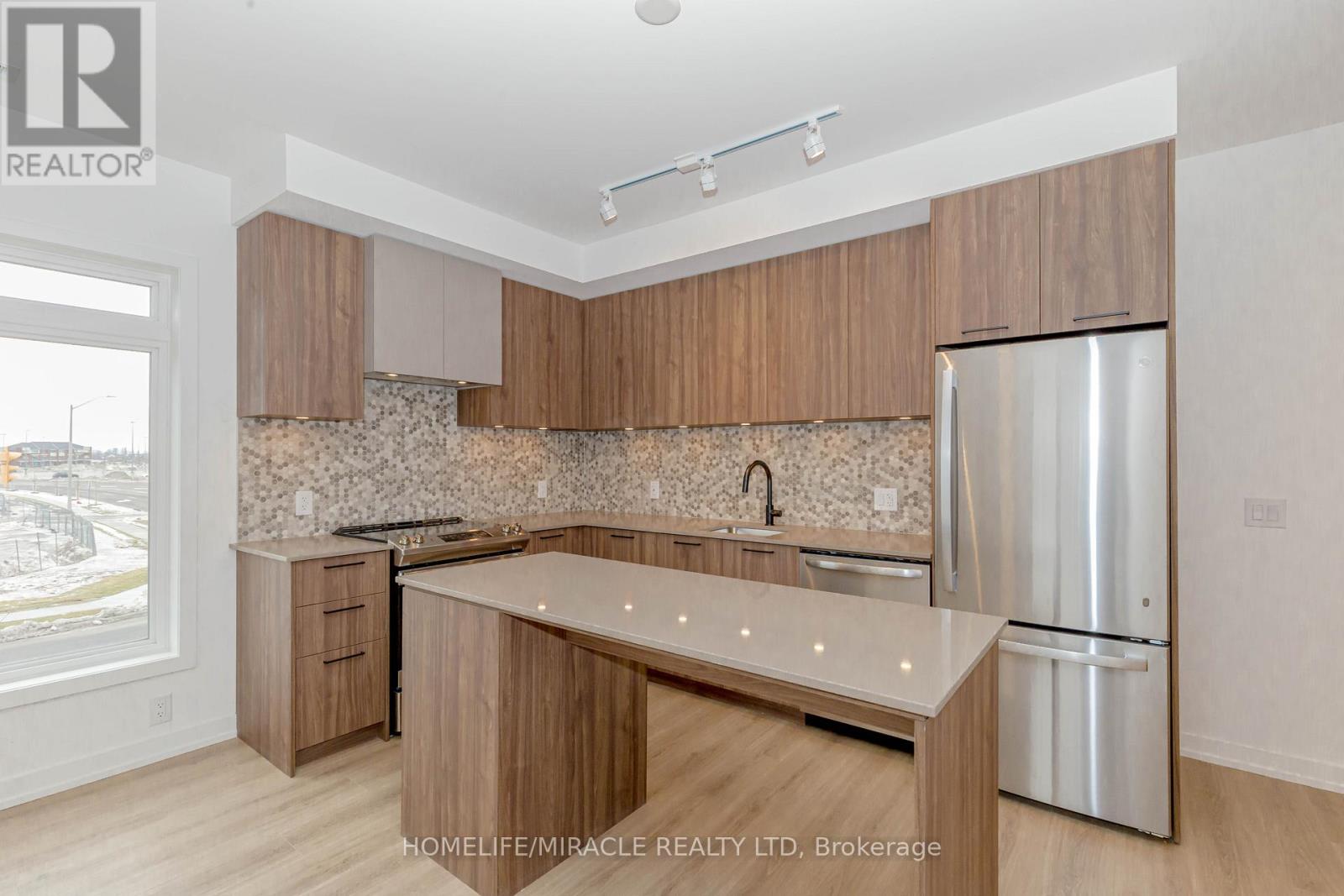 #11 - 20 Lagerfeld Drive, Brampton, Ontario  L7A 5L4 - Photo 9 - W12469697