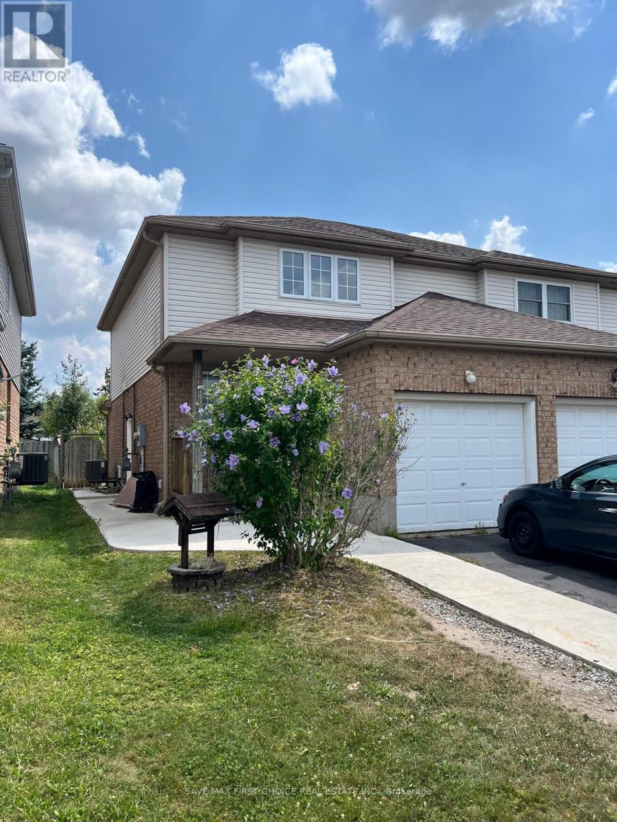 26 ACTIVA AVENUE, Kitchener, Ontario