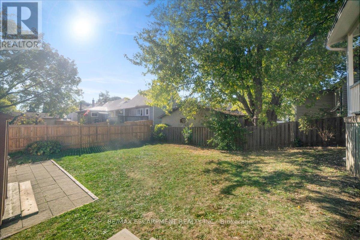 832 Queensdale Avenue, Hamilton, Ontario  L8V 1N1 - Photo 42 - X12469708