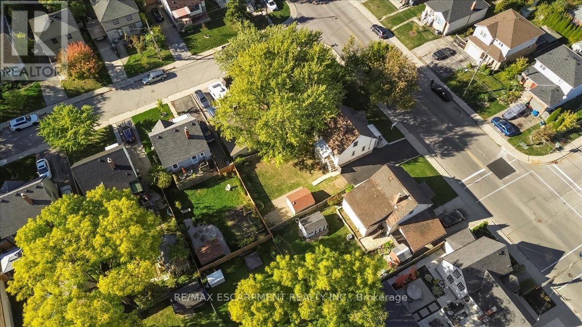 832 Queensdale Avenue, Hamilton, Ontario  L8V 1N1 - Photo 44 - X12469708